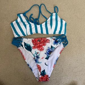 cupshe swimsuit. mixed matched bikini.